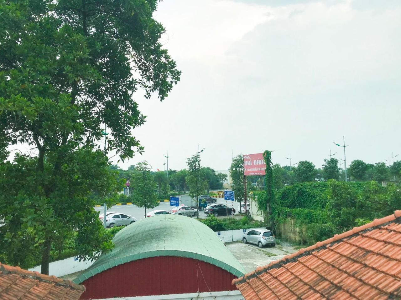 Vinh Gia Airport Lakeview Hostel Hanoi Bagian luar foto