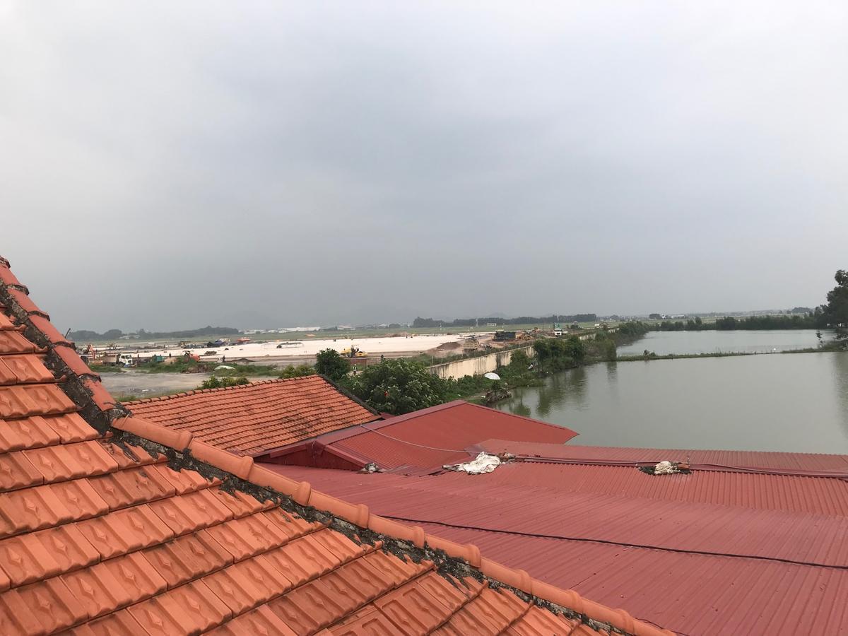 Vinh Gia Airport Lakeview Hostel Hanoi Bagian luar foto