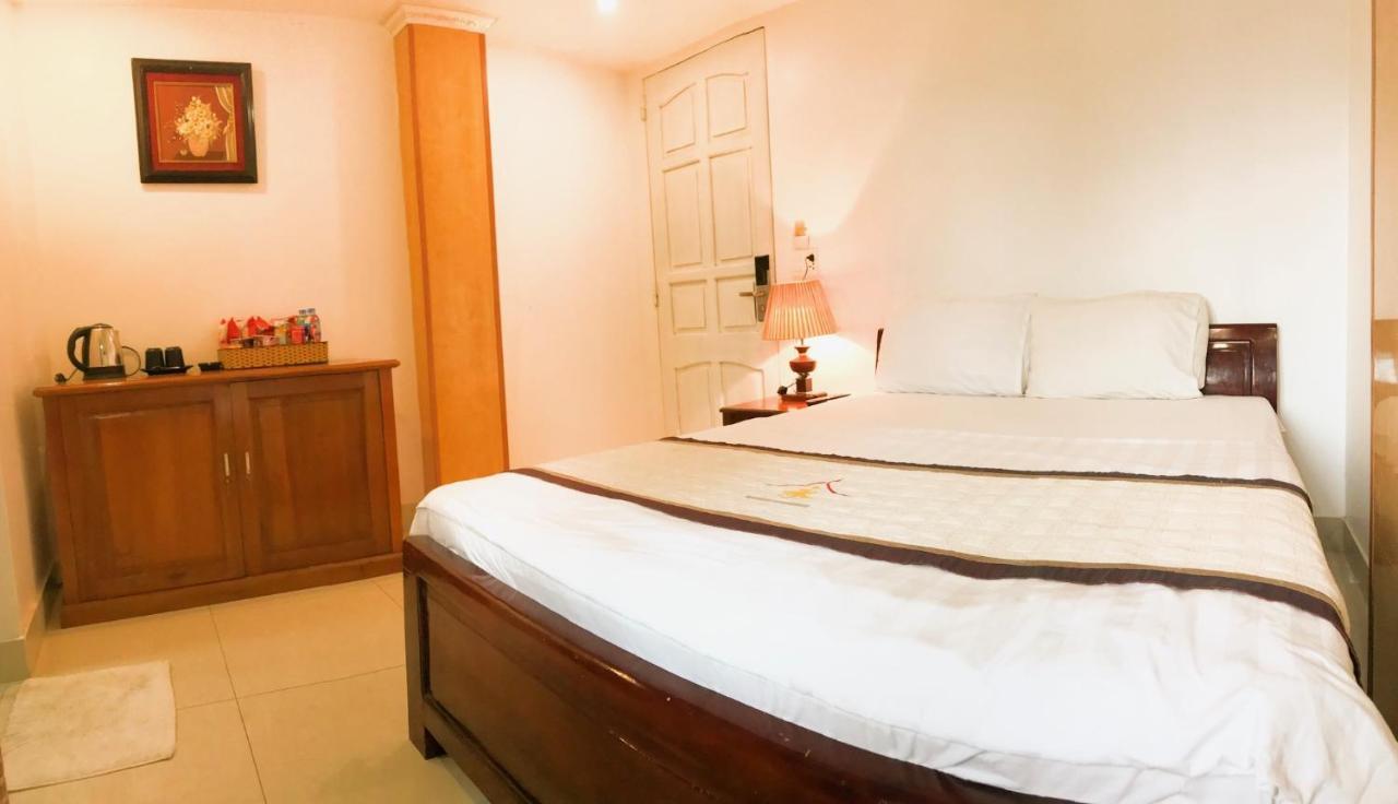 Vinh Gia Airport Lakeview Hostel Hanoi Bagian luar foto