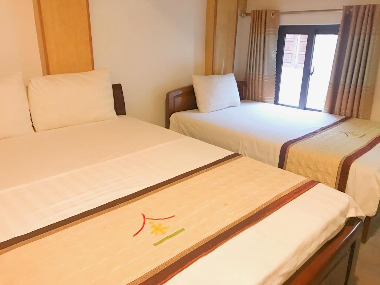 Vinh Gia Airport Lakeview Hostel Hanoi Bagian luar foto