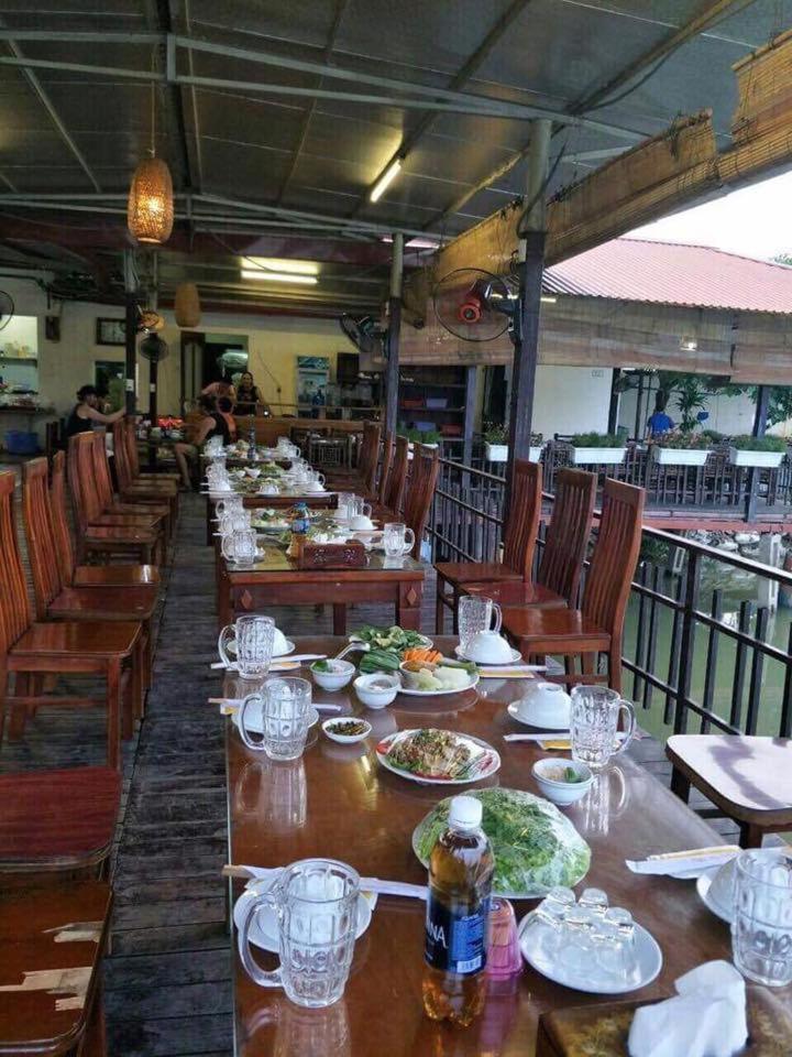 Vinh Gia Airport Lakeview Hostel Hanoi Bagian luar foto